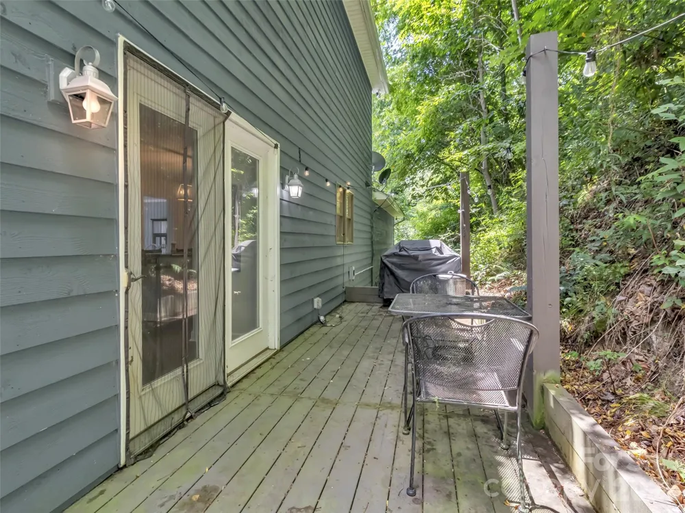 1231 Grandeur Heights Clyde, NC 28721