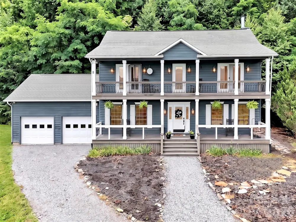 1231 Grandeur Heights Clyde, NC 28721