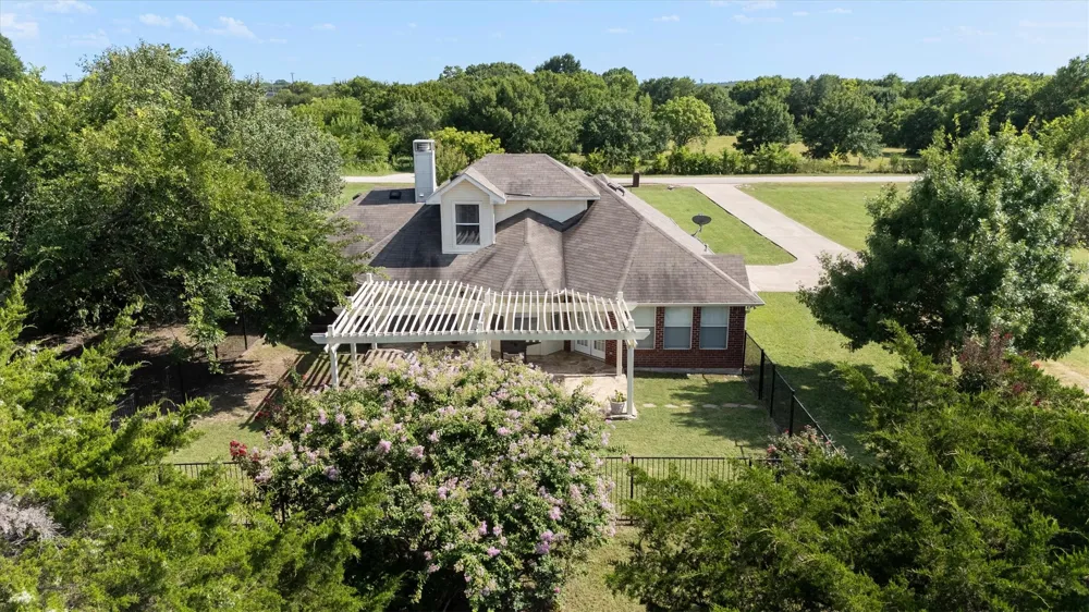 9 Horseman Drive Lucas, TX 75002
