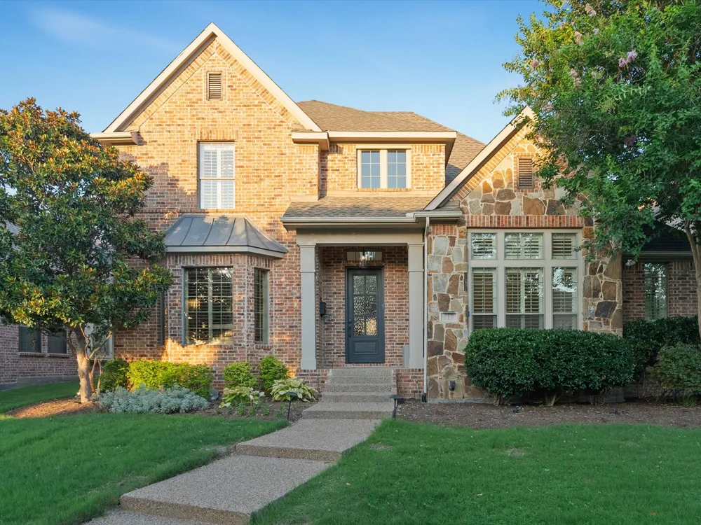 417 Mordred Lane Lewisville, TX 75056