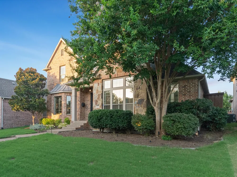 417 Mordred Lane Lewisville, TX 75056