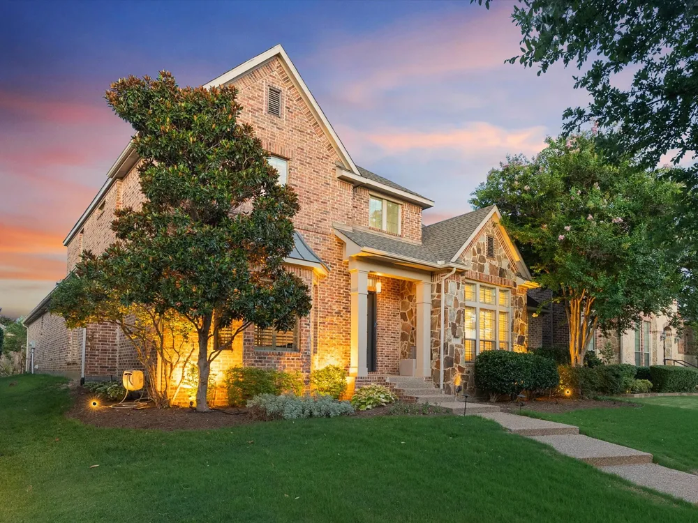 417 Mordred Lane Lewisville, TX 75056