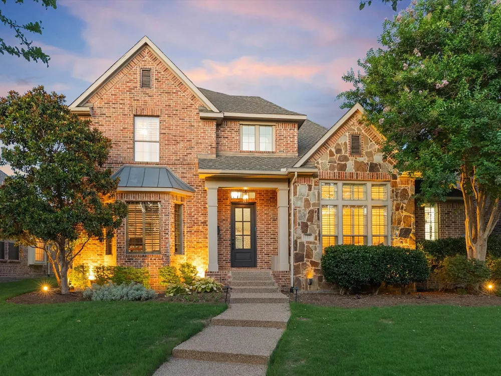 417 Mordred Lane Lewisville, TX 75056