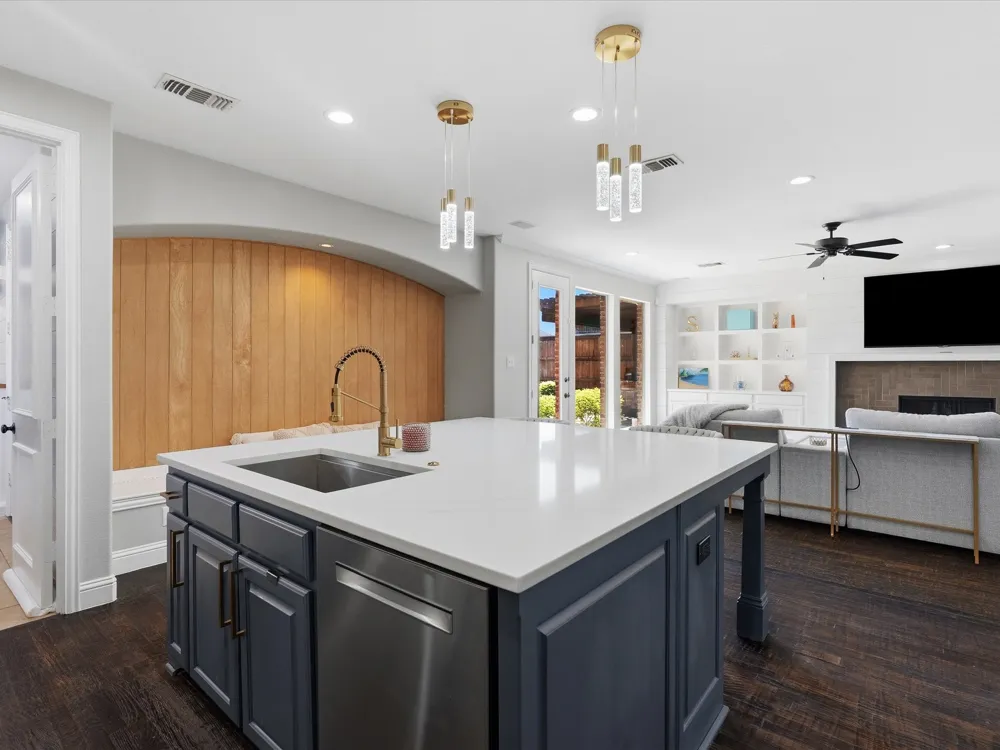 417 Mordred Lane Lewisville, TX 75056
