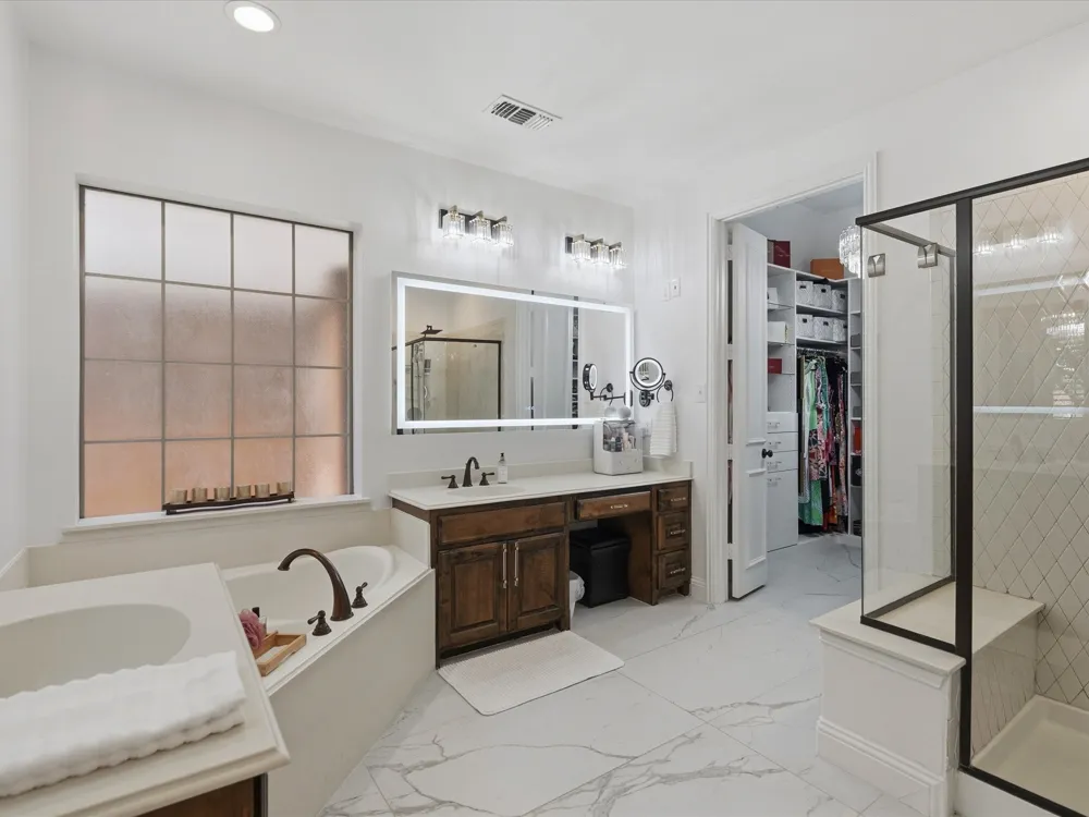 417 Mordred Lane Lewisville, TX 75056