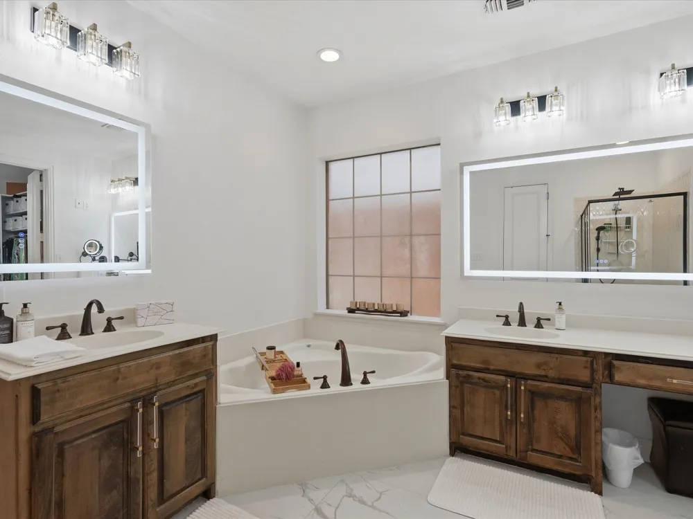 417 Mordred Lane Lewisville, TX 75056