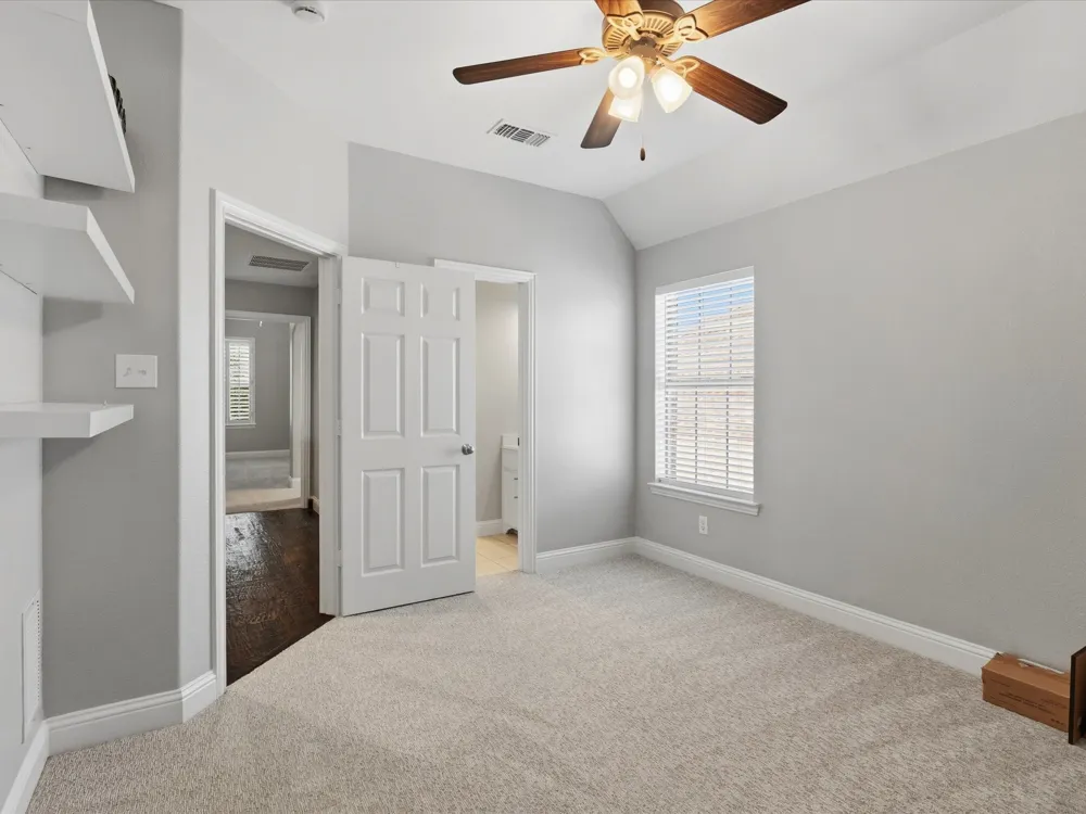 417 Mordred Lane Lewisville, TX 75056