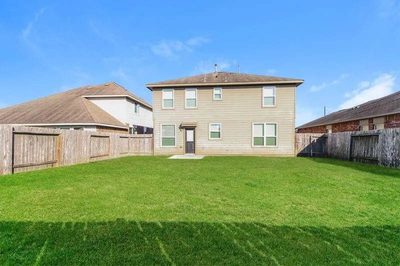 17 Santa Barbara Drive Manvel, TX 77578