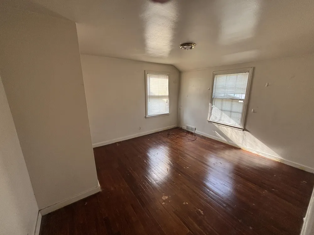 10301 Morang Avenue Detroit, MI 48224