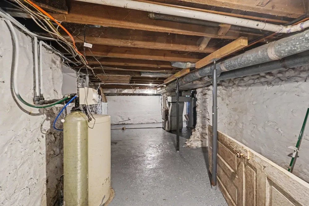 1160 E Remus Road Union Charter Township, MI 48858