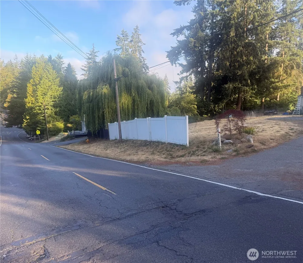 87 xx 236th Street SW Edmonds, WA 98026