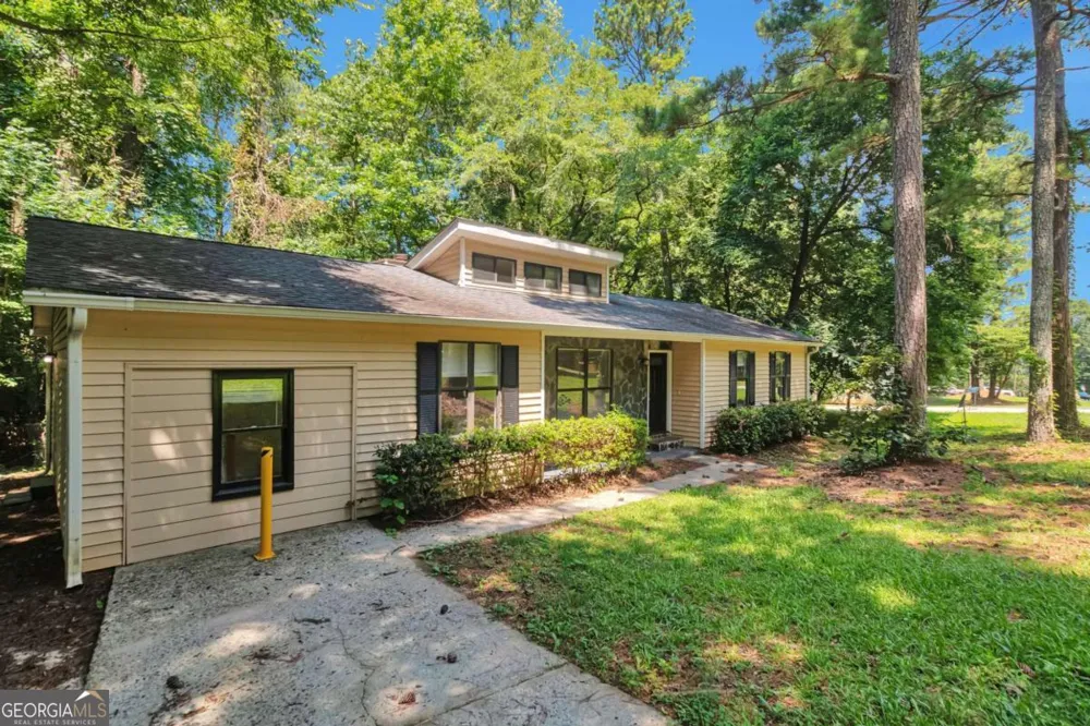 4055 Chimney Ridge WAY Ellenwood, GA 30294