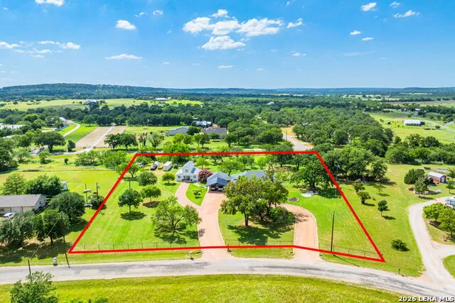 411 Emerald Loop Fredericksburg, TX 78624