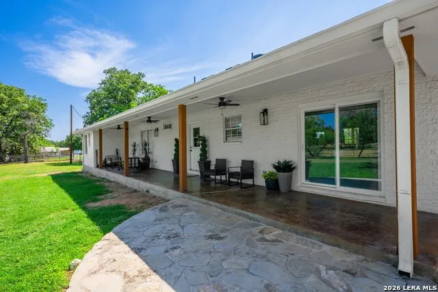411 Emerald Loop Fredericksburg, TX 78624