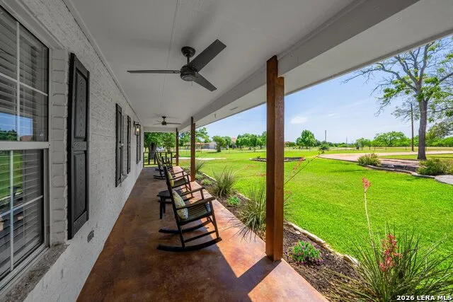 411 Emerald Loop Fredericksburg, TX 78624