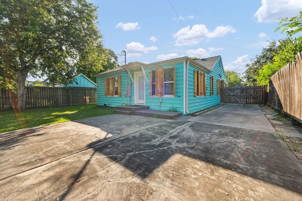 337 Ohio Avenue Corpus Christi, TX 78404
