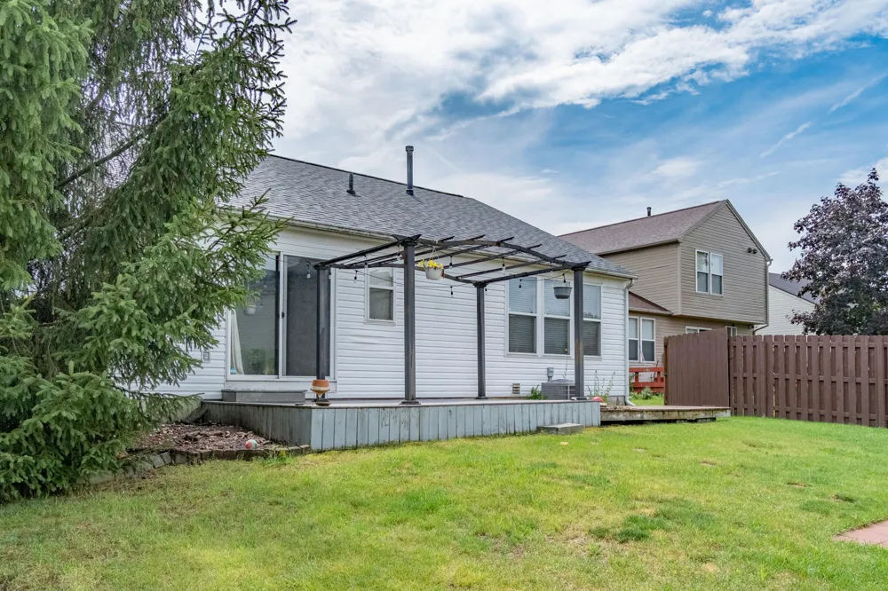 6261 Maplehurst Drive Ypsilanti, MI 48197