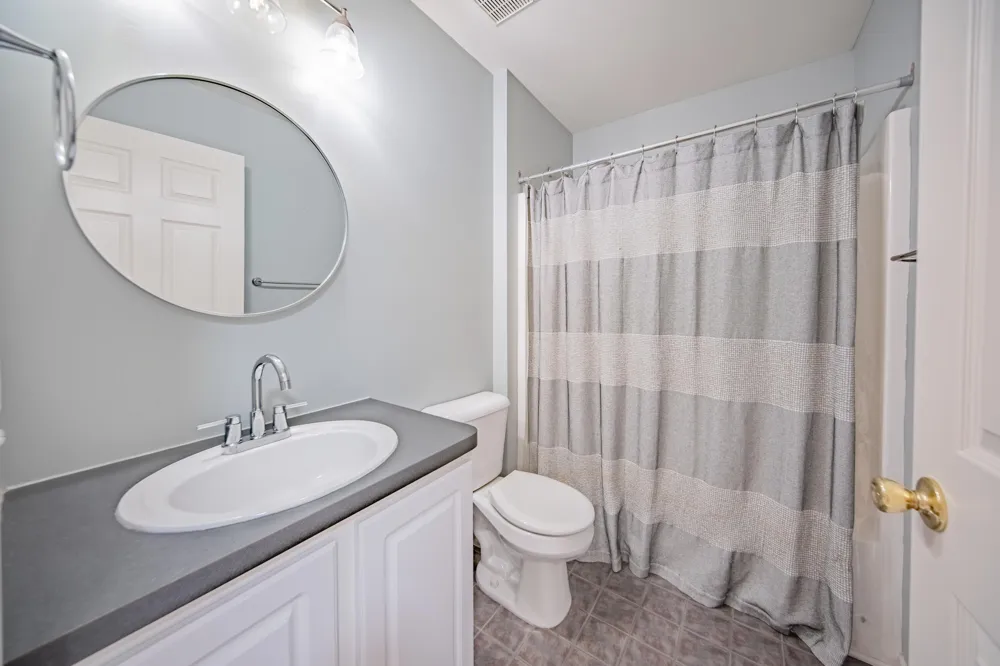 6261 Maplehurst Drive Ypsilanti, MI 48197