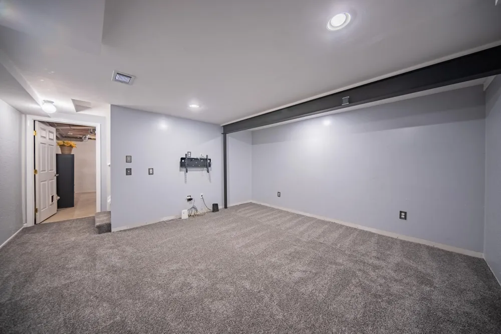 6261 Maplehurst Drive Ypsilanti, MI 48197