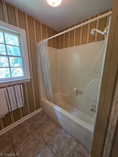 2385 River Run Drive Lewisville, NC 27023