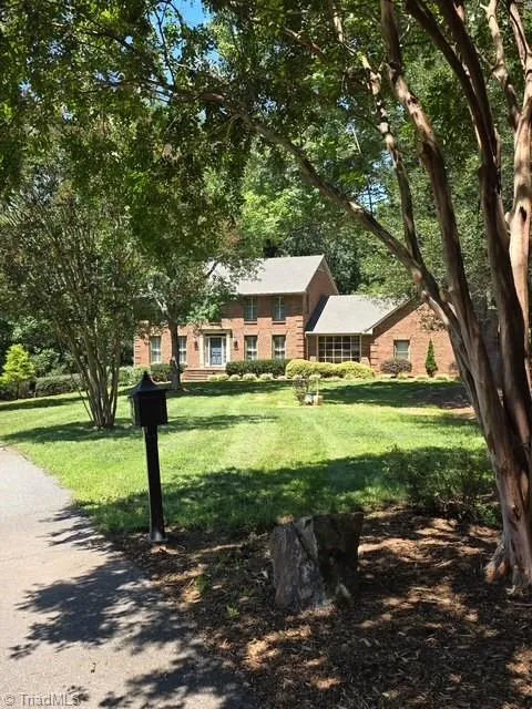 2385 River Run Drive Lewisville, NC 27023