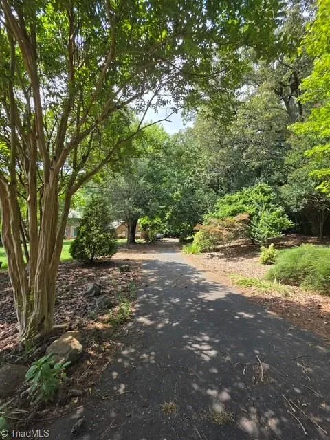 2385 River Run Drive Lewisville, NC 27023