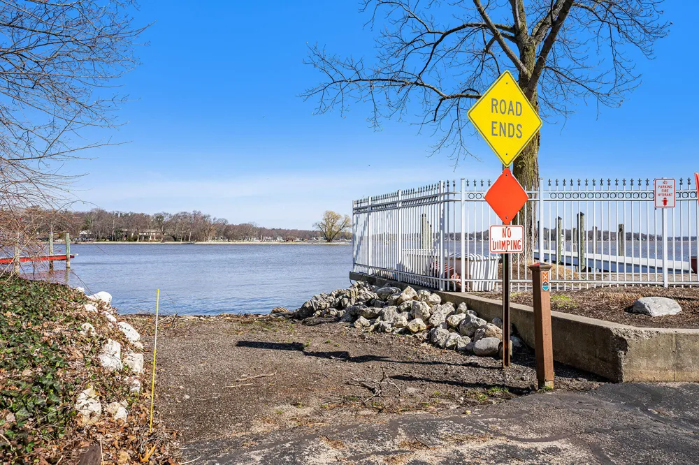 1130 S Shore Drive Holland City, MI 49423
