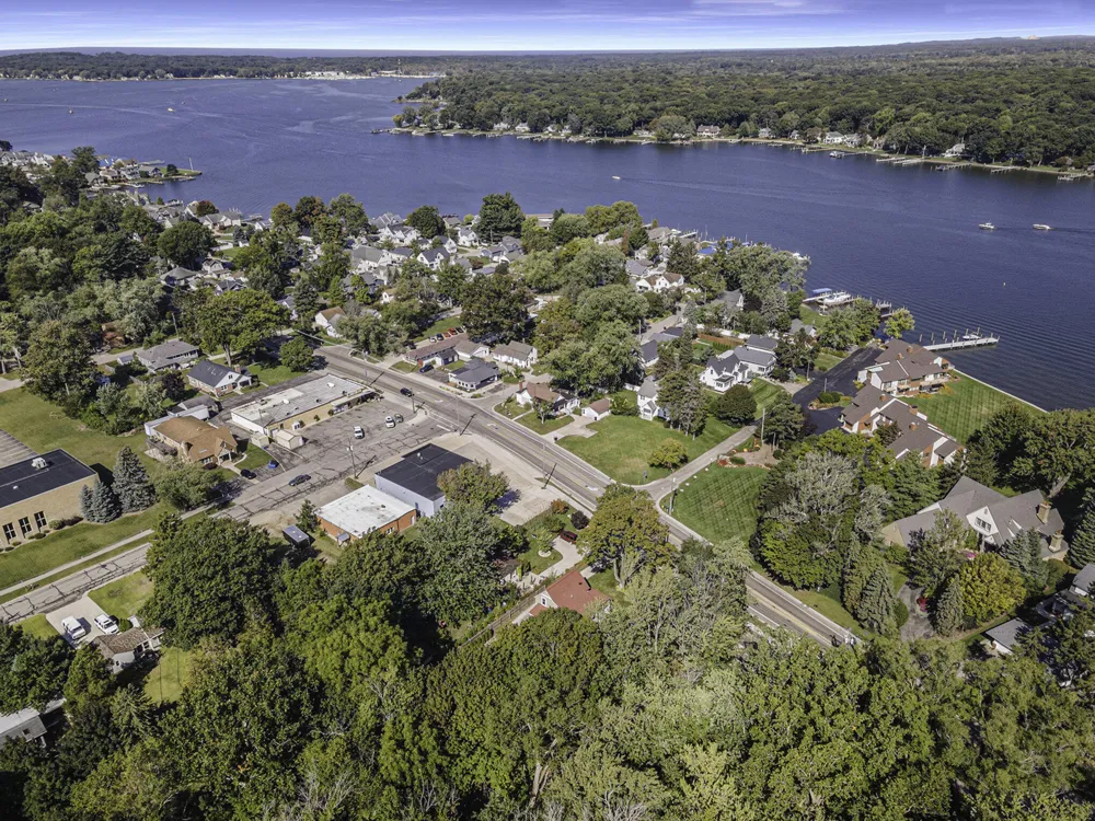 1130 S Shore Drive Holland City, MI 49423