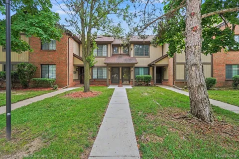 1502 Meadow Side Drive