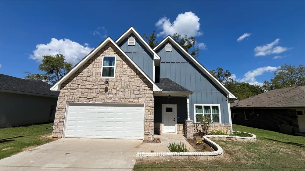 206 Beckham Street W Sulphur Springs, TX 75482