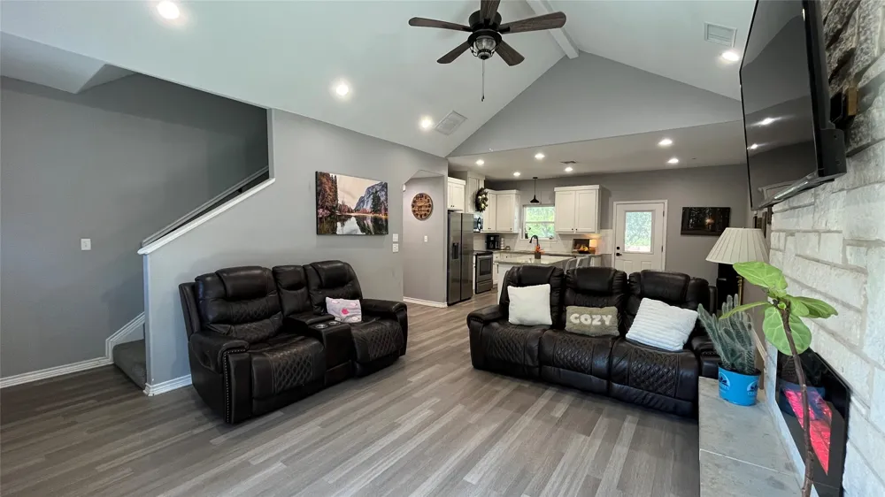 206 Beckham Street W Sulphur Springs, TX 75482