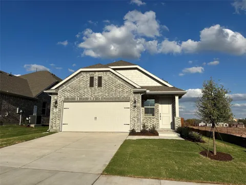 3611 Cloverleaf