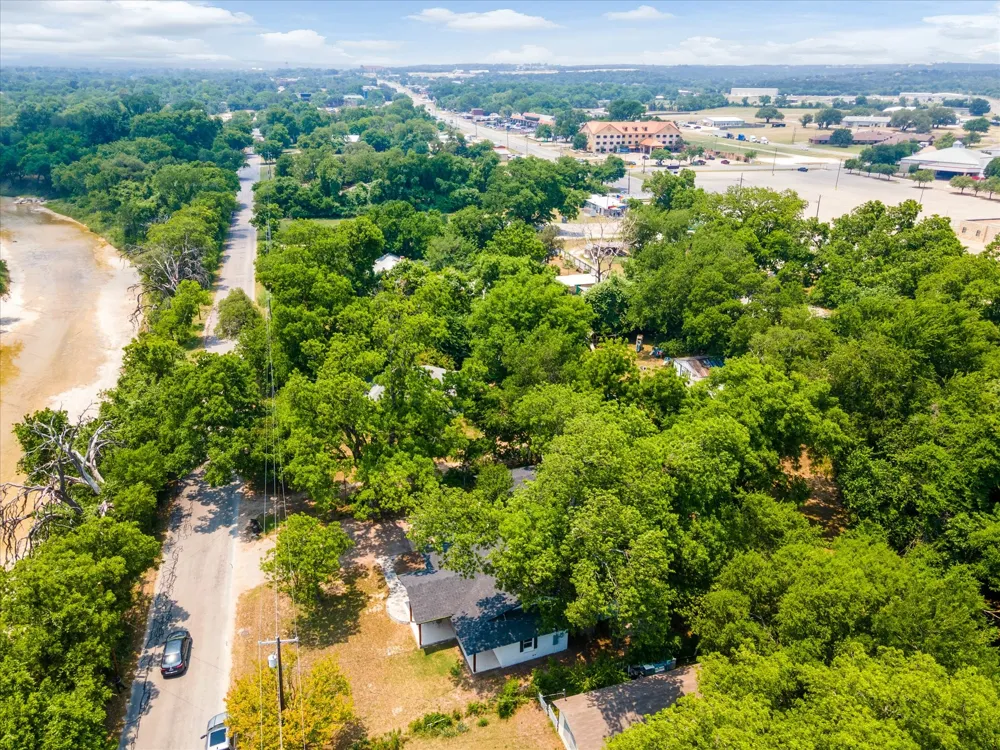 1509 Van Zandt Road Glen Rose, TX 76043