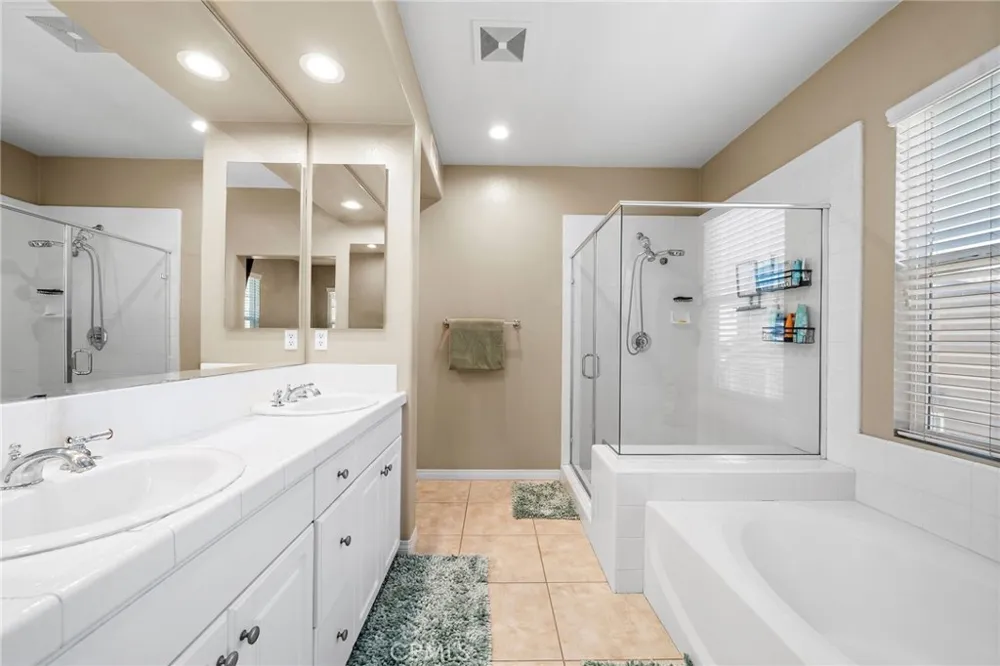 221 Landmark Tustin, CA 92782