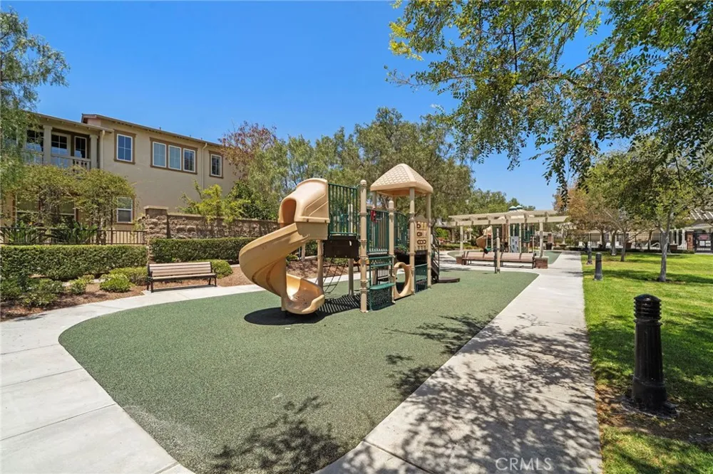 221 Landmark Tustin, CA 92782