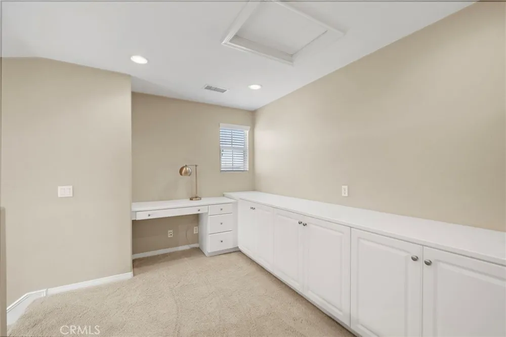 221 Landmark Tustin, CA 92782