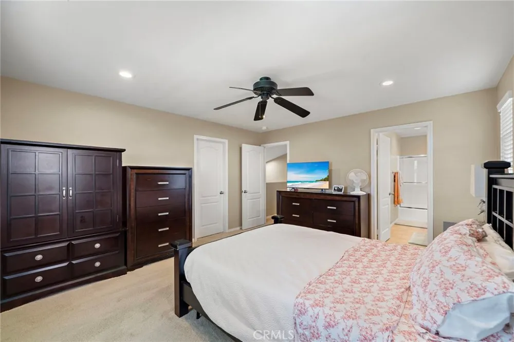 221 Landmark Tustin, CA 92782