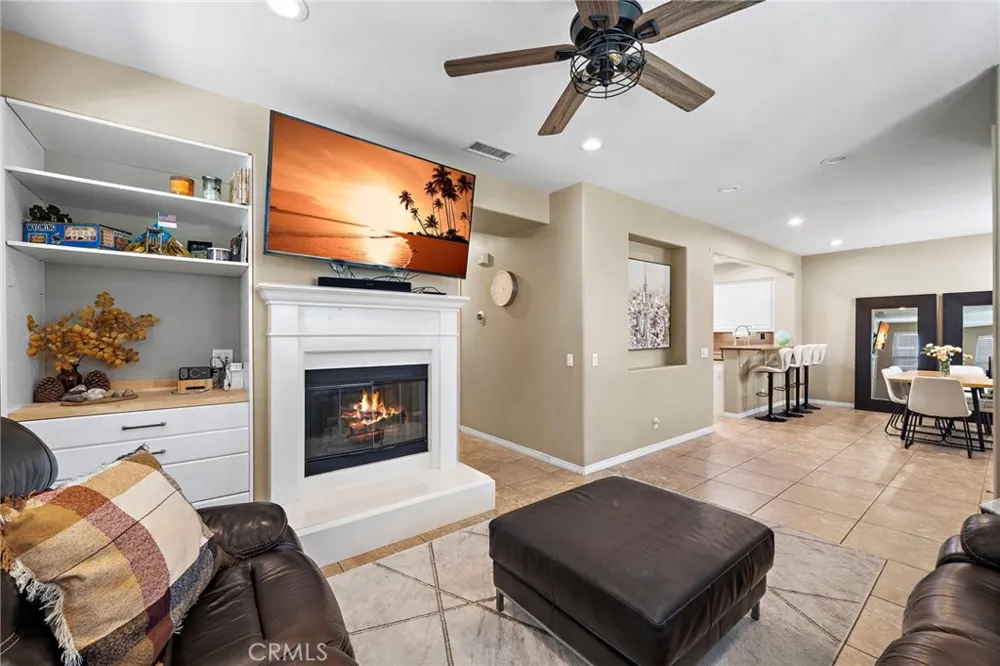 221 Landmark Tustin, CA 92782