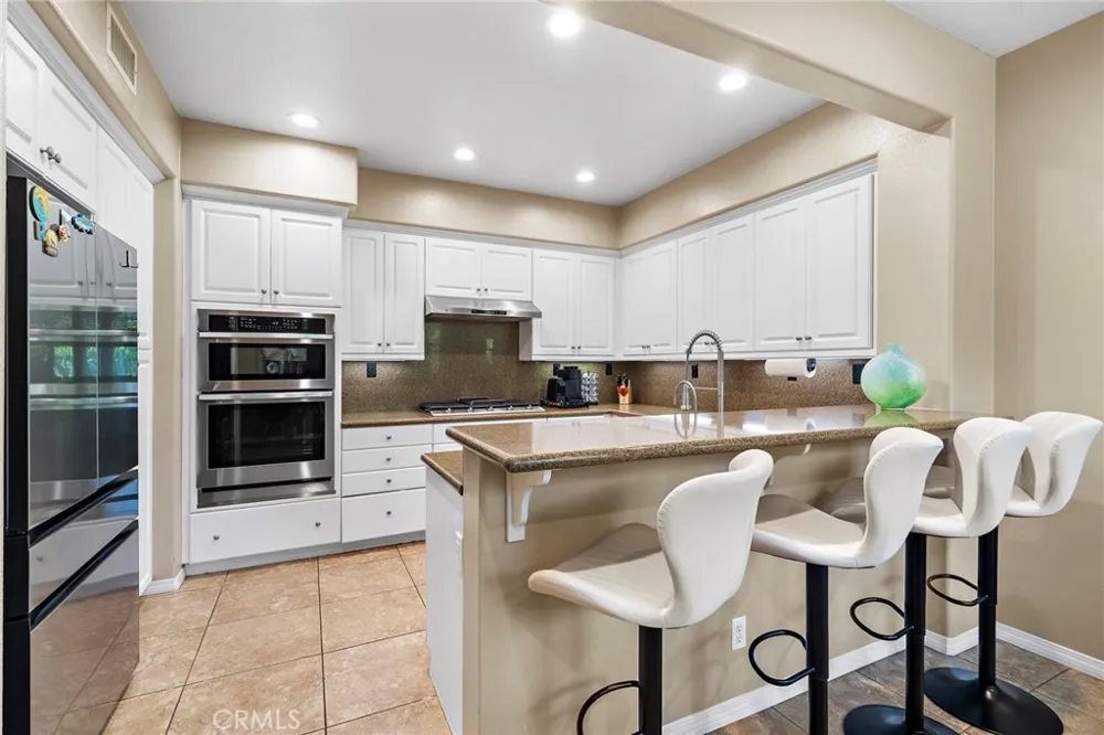 221 Landmark Tustin, CA 92782