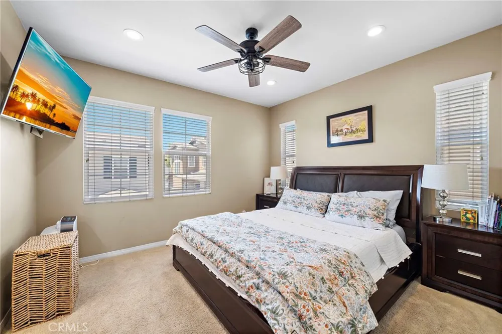 221 Landmark Tustin, CA 92782