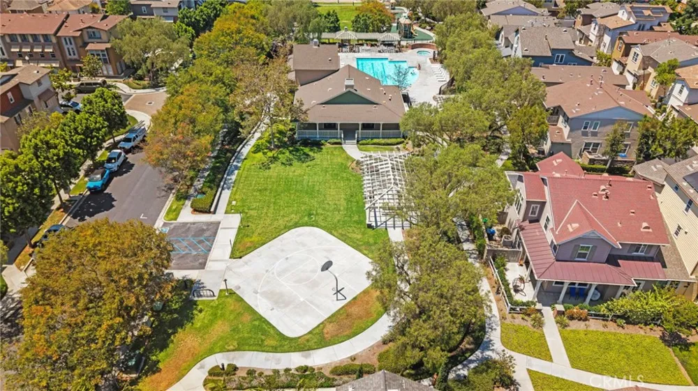 221 Landmark Tustin, CA 92782