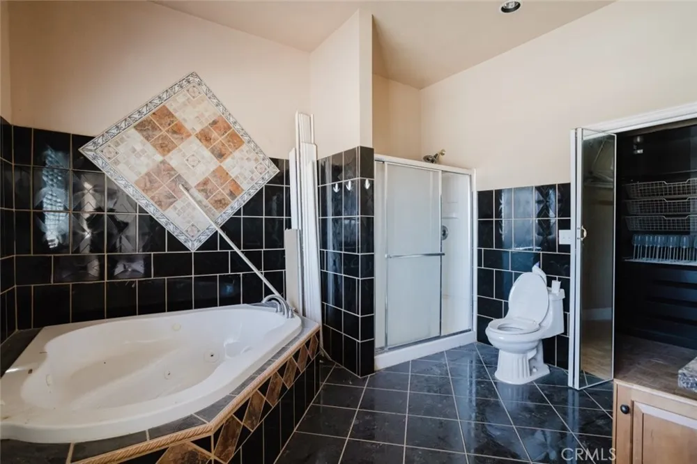 4463 Cloud 9 Mojave, CA 93501