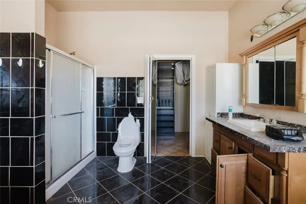 4463 Cloud 9 Mojave, CA 93501