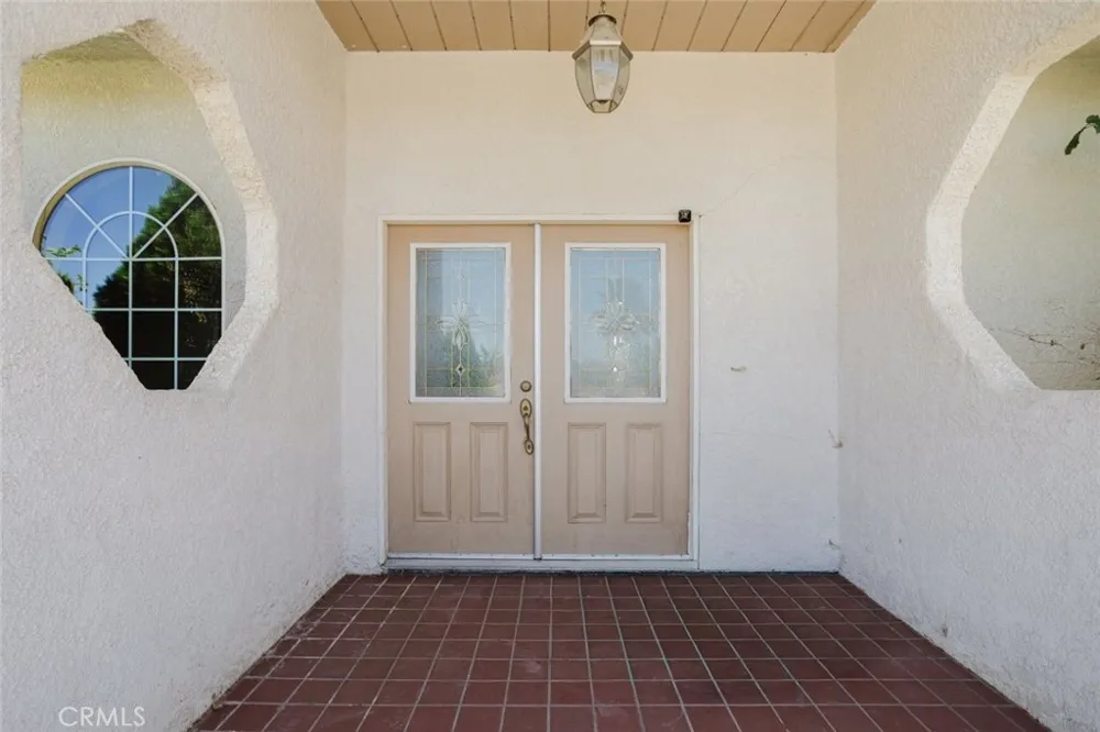 4463 Cloud 9 Mojave, CA 93501