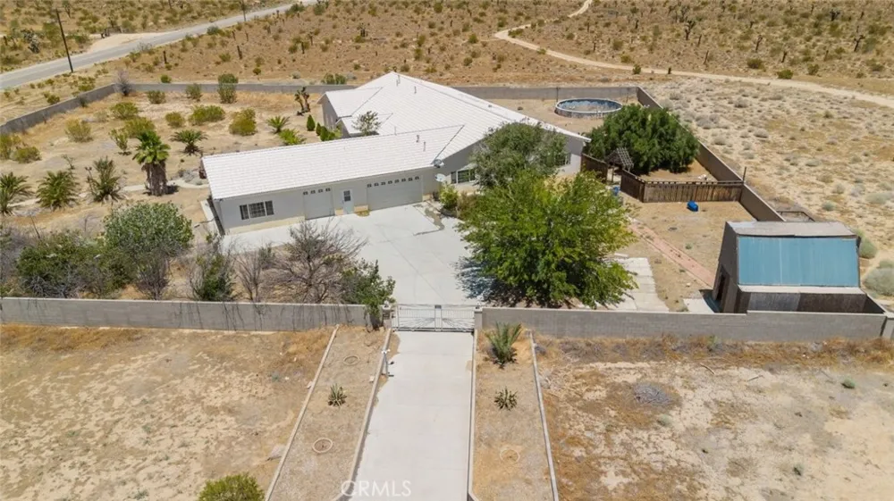 4463 Cloud 9 Mojave, CA 93501