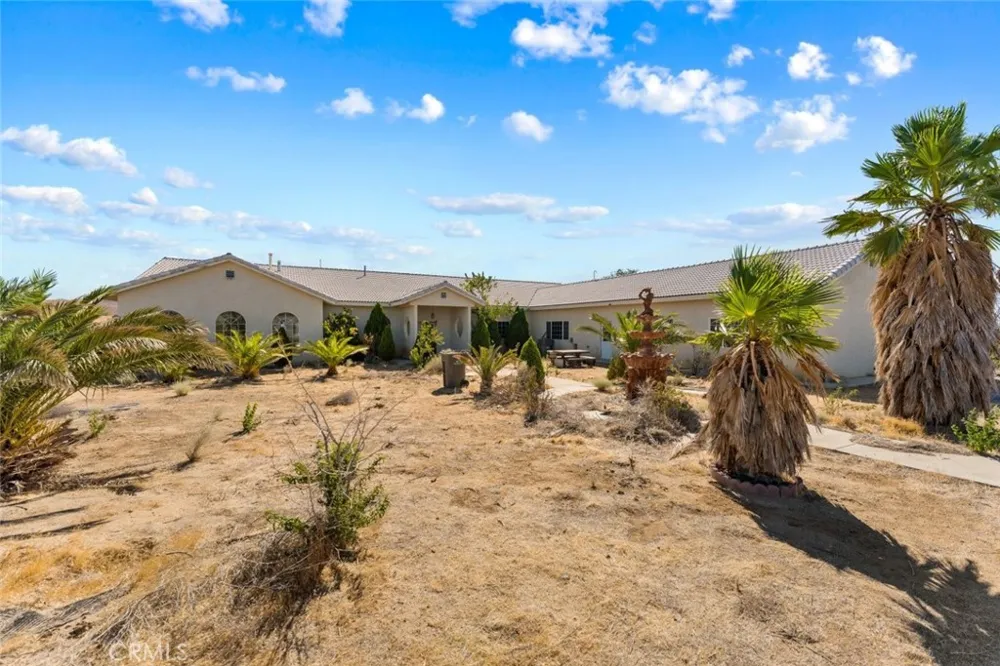 4463 Cloud 9 Mojave, CA 93501