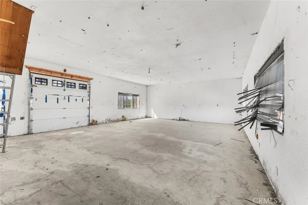 4463 Cloud 9 Mojave, CA 93501
