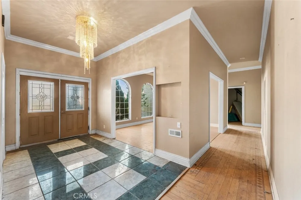 4463 Cloud 9 Mojave, CA 93501