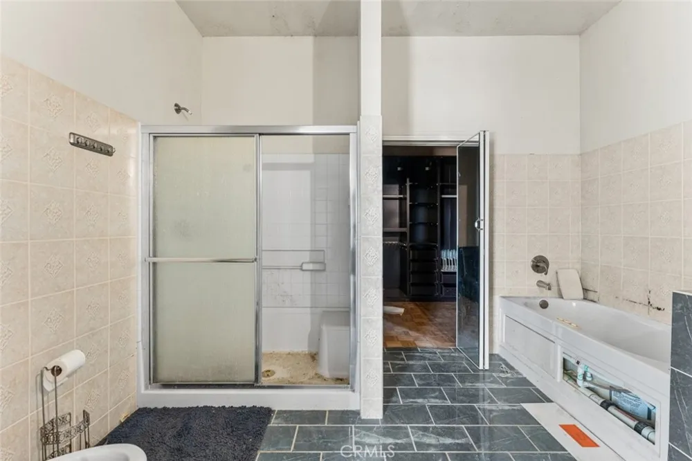 4463 Cloud 9 Mojave, CA 93501