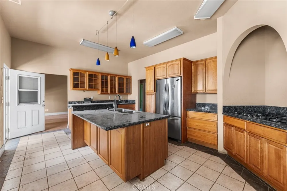 4463 Cloud 9 Mojave, CA 93501